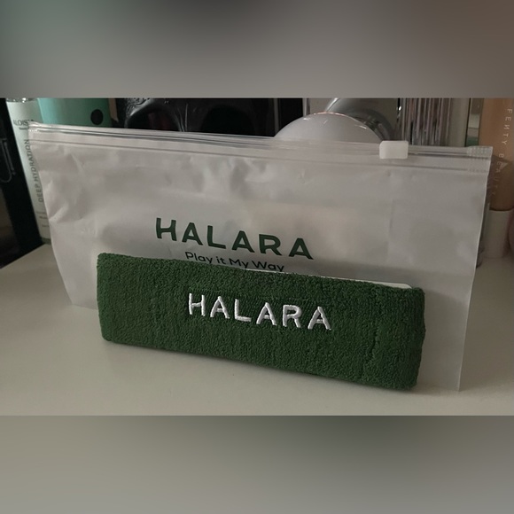 3/$15 Halara Sweatband Headband Sports Headband Green Embroidered - Picture 1 of 4